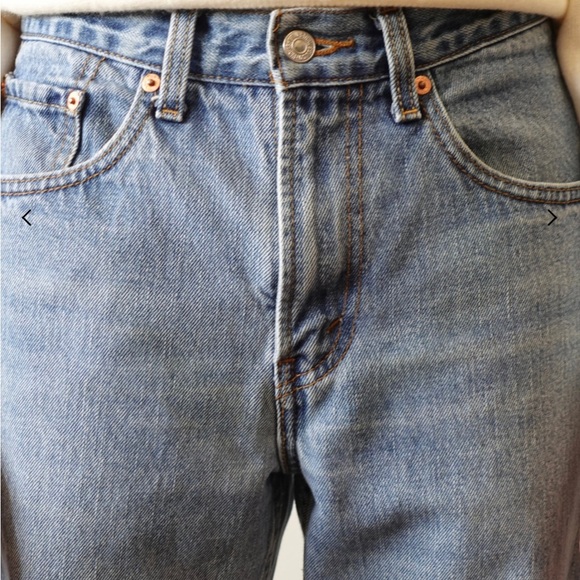 Medium Blue Vintage Levis Jeans - Picture 3 of 3